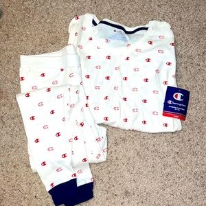 Champion Women’s sleep set size Md.  Brand new with tags-